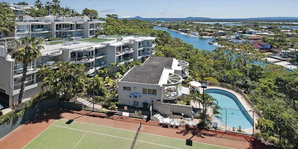 Noosa Crest