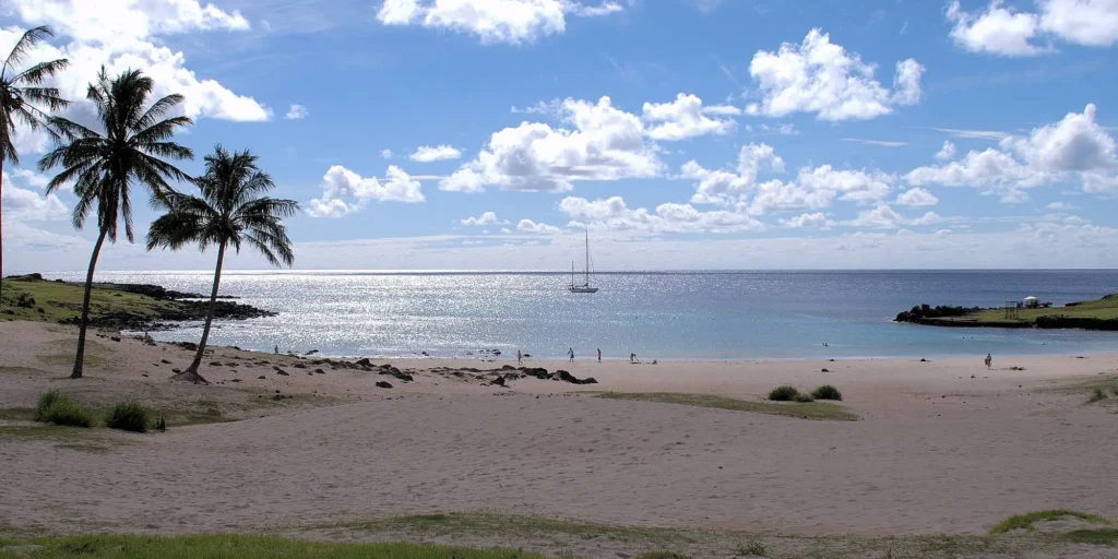 Anakena strand | Pacific Island Travel